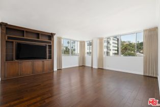 Condominium, 17368 Sunset blvd, Pacific Palisades, CA 90272 - 4