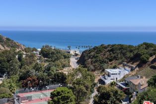 , 3833 Rambla Pacifico st, Malibu, CA 90265 - 4