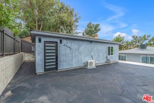 Residential Lease, 4334 1/2 Sepulveda Blvd, CA  , CA 91403