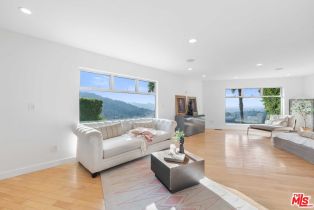 Single Family Residence, 8045 Mulholland dr, Studio City, CA 90046 - 23