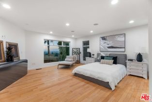 Single Family Residence, 8045 Mulholland dr, Studio City, CA 90046 - 27