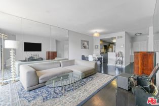 Condominium, 8839 Cynthia st, West Hollywood , CA 90069 - 11