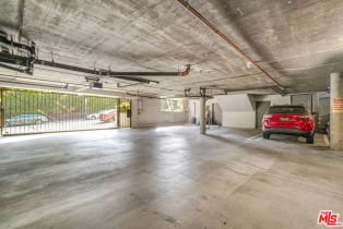 Condominium, 8839 Cynthia st, West Hollywood , CA 90069 - 29