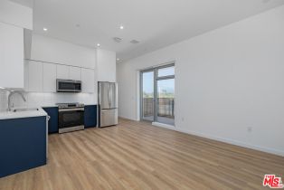 , 3123 Wilshire, Santa Monica, CA 90403 - 4