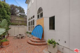 Single Family Residence, 147 Napoleon st, Playa Del Rey , CA 90293 - 5