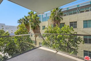 , 1755 ocean Ave, Santa Monica, CA 90401 - 9