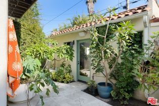 Single Family Residence, 1102 Grant ave, Venice, CA 90291 - 14