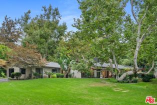 Single Family Residence, 6417   Via Escondido Dr, Malibu, CA  Malibu, CA 90265