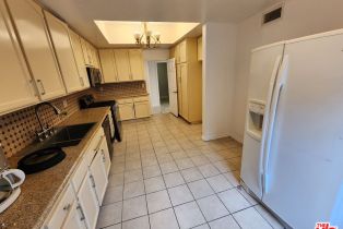 Condominium, 5237 Newcastle ave, Encino, CA 91316 - 23