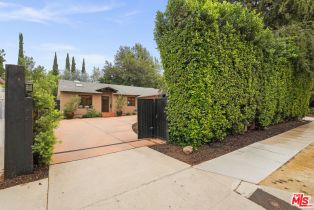 Single Family Residence, 4424 Kester ave, Sherman Oaks, CA 91403 - 2