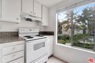 , 13208 Summertime ln, Culver City, CA 90230 - 4