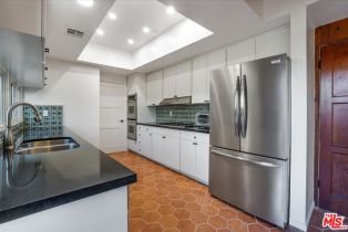 Single Family Residence, 321 Las Casas ave, Pacific Palisades, CA 90272 - 13