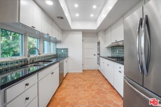 Single Family Residence, 321 Las Casas ave, Pacific Palisades, CA 90272 - 10