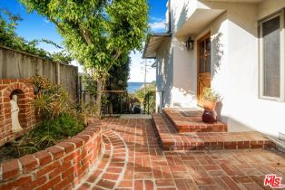 Single Family Residence, 321 Las Casas ave, Pacific Palisades, CA 90272 - 6