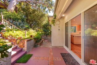 Single Family Residence, 16449 Akron st, Pacific Palisades, CA 90272 - 39