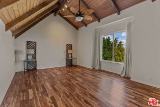 , 4025 Sunswept dr, Studio City, CA 91604 - 7