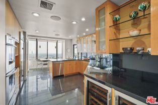 Condominium, 10724 Wilshire blvd, Westwood, CA 90024 - 10