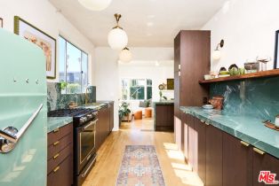 Single Family Residence, 818 Palms blvd, Venice, CA 90291 - 2