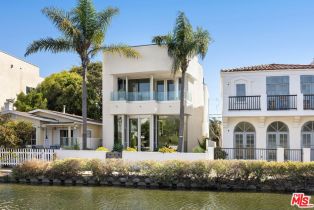 Single Family Residence, 218 Linnie Canal, Venice, CA 90291 - 4