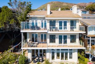 Single Family Residence, 31532 Victoria Point rd, Malibu, CA 90265 - 4