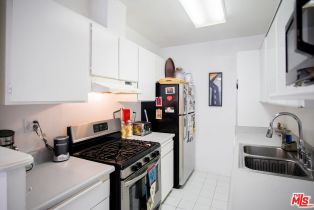 , 1318 BERKELEY st, Santa Monica, CA 90404 - 7