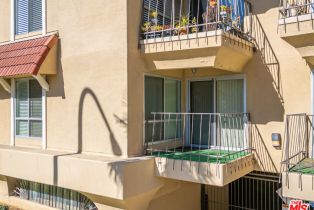 Condominium, 5845 Doverwood dr, Culver City, CA 90230 - 12