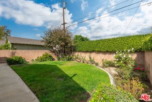 Single Family Residence, 13949 Cumpston st, Sherman Oaks, CA 91401 - 25