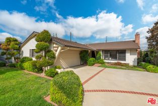 Single Family Residence, 13949 Cumpston st, Sherman Oaks, CA 91401 - 2