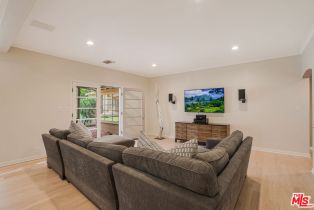 , 1052 Kagawa st, Pacific Palisades, CA 90272 - 7