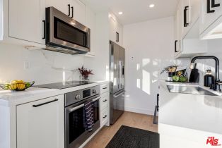 Condominium, 2308 Schader dr, Santa Monica, CA 90404 - 12