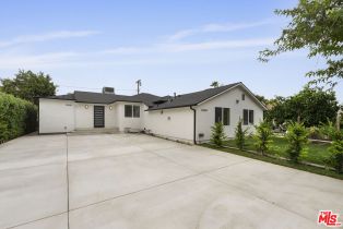 , 19007 Bessemer st, Tarzana, CA 91335 - 3