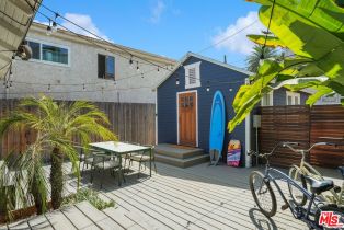 Single Family Residence, 112 Brooks ave, Venice, CA 90291 - 16