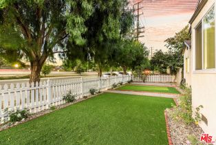 Single Family Residence, 11132 Culver blvd, Culver City, CA 90230 - 4