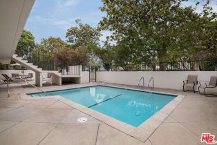 Condominium, 511 San Vicente blvd, Santa Monica, CA 90402 - 4