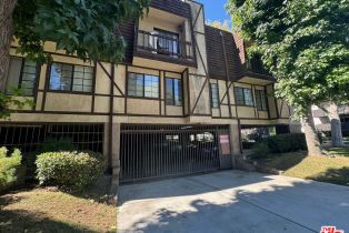 Residential Income, 15050 Moorpark st, Sherman Oaks, CA 91403 - 4