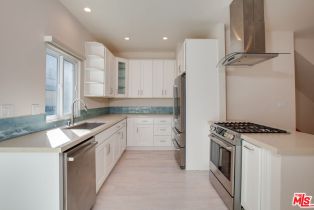 Condominium, 2613 6th st, Santa Monica, CA 90405 - 12