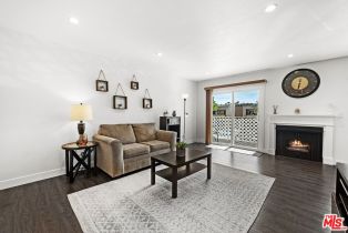 Condominium, 955 3rd st, Long Beach, CA 90802 - 2