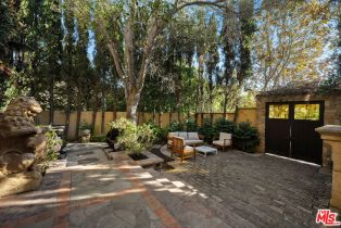 Single Family Residence, 1433 Via Anita, Pacific Palisades, CA 90272 - 4