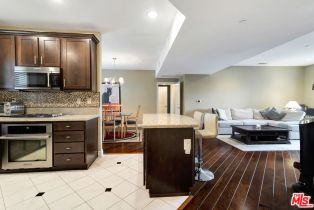 Condominium, 4424 Whitsett ave, Studio City, CA 91604 - 4