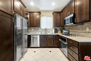 Condominium, 4424 Whitsett ave, Studio City, CA 91604 - 2