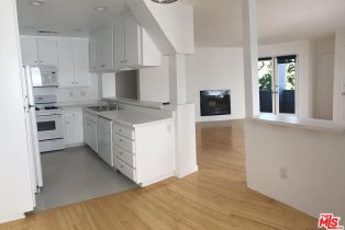 , 2207 Brenta pl, Venice, CA 90291 - 6