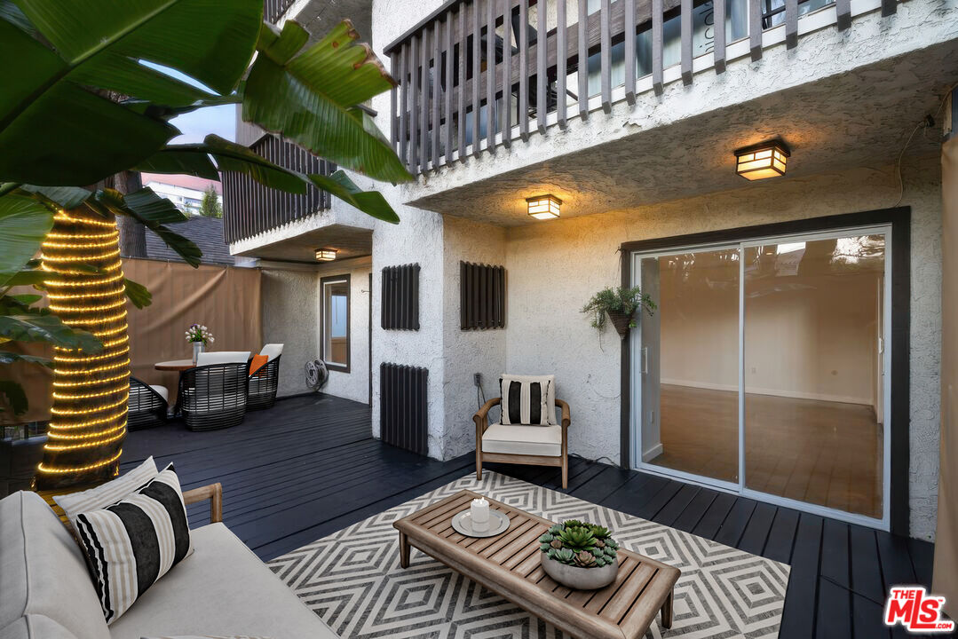Condominium, 9061 Keith ave, West Hollywood , CA 90069 - 1