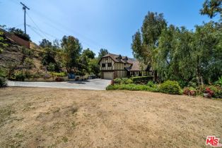 Single Family Residence, 24300 Sylvan Glen rd, Calabasas, CA 91302 - 25