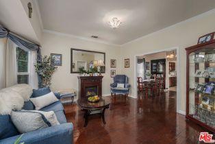 Single Family Residence, 2213 Virginia ave, Santa Monica, CA 90404 - 4