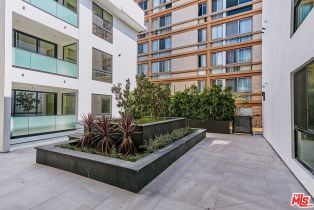 Apartment, 328 Maple dr, Beverly Hills, CA 90210 - 11