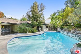 Single Family Residence, 3549 Stonewood dr, Sherman Oaks, CA 91403 - 43