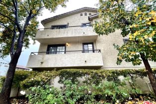 Condominium, 10960 Bluffside dr, Studio City, CA 91604 - 16