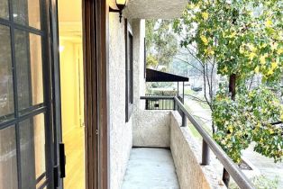 Condominium, 10960 Bluffside dr, Studio City, CA 91604 - 15