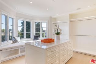 Single Family Residence, 755 Napoli dr, Pacific Palisades, CA 90272 - 17