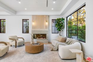 Single Family Residence, 1047 Kagawa st, Pacific Palisades, CA 90272 - 2